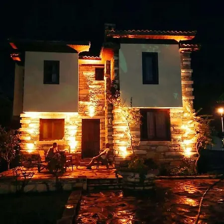 Tas Center ,detached Garden & Pool فيلة