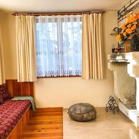 Tas Center ,detached Garden & Pool فيلة