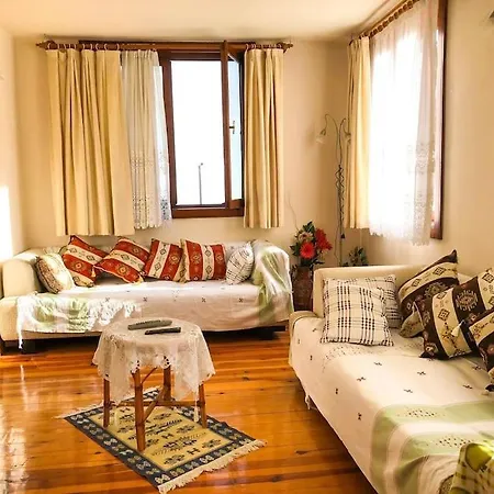 Tas Center ,detached Garden & Pool * داليان